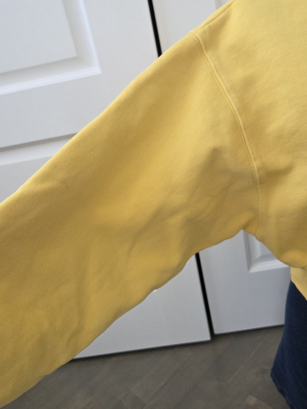 🌟Aritizia TNA Cropped Balloon Sleeve Sweatshirt - Picture 3 of 4